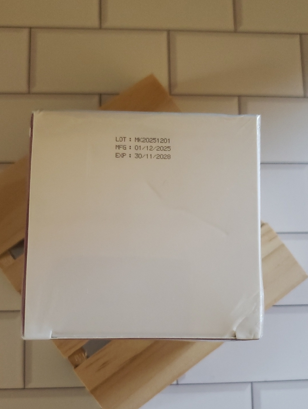 Dr. Melaxin Cemenrete Calcium Intense Cream - Ex Volume Firming - Picture 2 of 2
